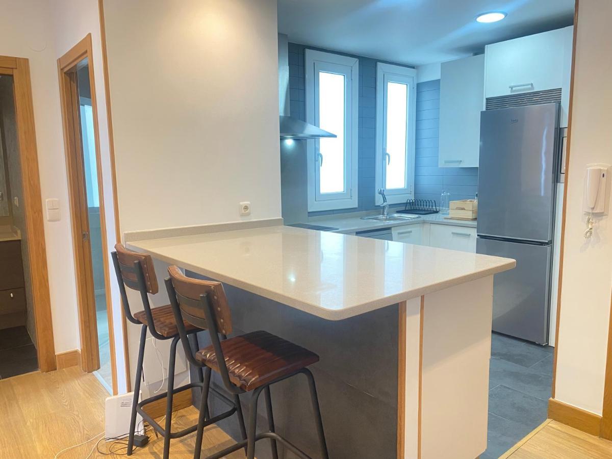 Mikain Terrace Cathedral View With Free Parking & Air Cond Appartement San Sebastian Buitenkant foto